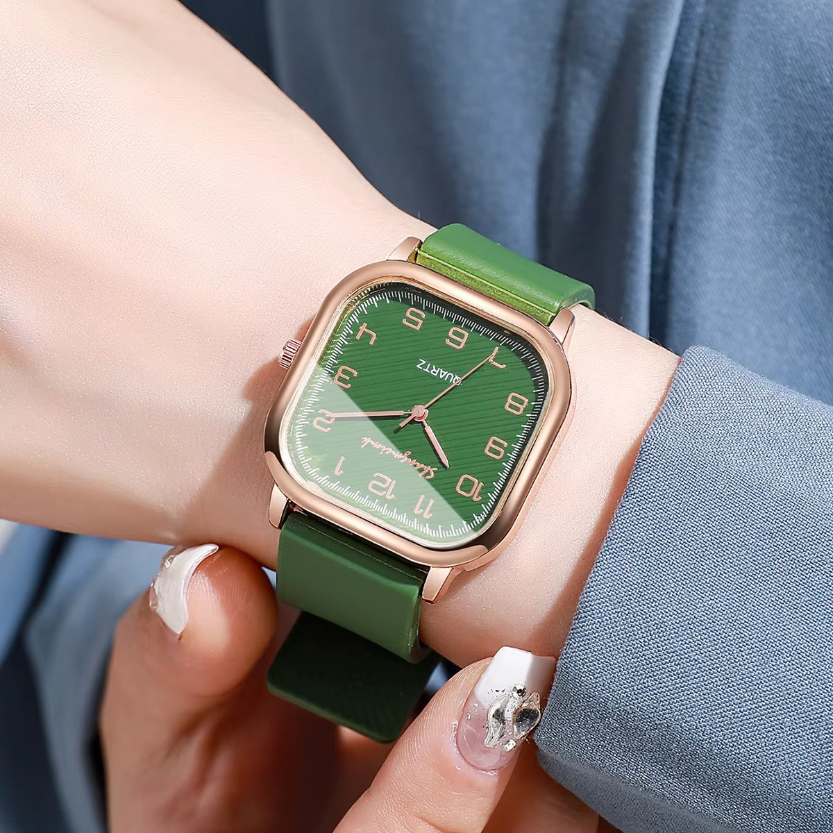 Fashion Square Minimalist Women's Quartz Watch